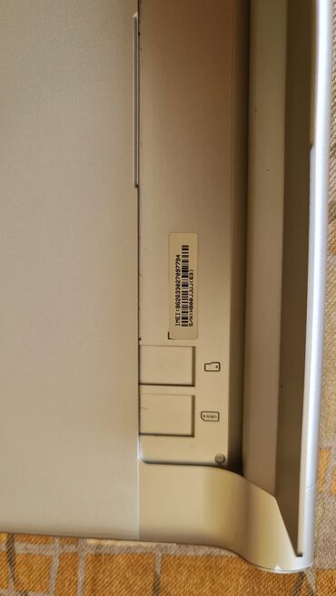 Tableti: Tablet kao nov sve radi.veliki 10 inca,sa stalkom na lalafo.rs — 14 Tableti: Tablet kao nov sve radi.veliki 10 inca,sa stalkom — 14