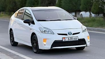 bud e9: Toyota Prius: 2015 г., 1.8 л, Вариатор, Гибрид, Лифтбек — 1