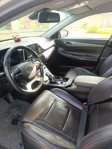 Hyundai: Hyundai Grandeur sedan - Korpus: Boz rəng, dinamik və axıcı sedan — 4