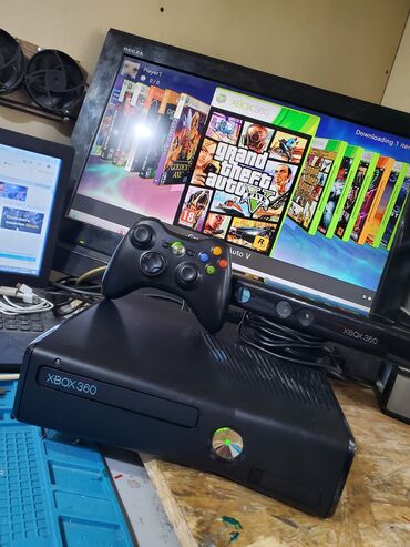диски для компьютера: Xbox 360 прошитый freeboot avrora 1000gb установлен мод на 3.5 sata