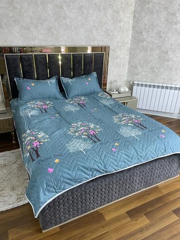 Örtüklər: Yataq üçün Yeni rəng - Göy Yataq örtüyü, Rayonlara çatdırılma — 1