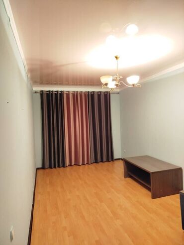 Продажа квартир: 2 комнаты, 50 м², Индивидуалка, 1 этаж