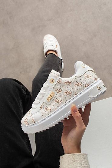 nike air force tm: Nove patike od 36 do 40 za samo 5300 din
pb — 1