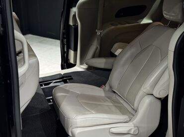 Chrysler: Chrysler Pacifica: 2021 г., 3.6 л, Автомат, Гибрид, Минивэн — 16