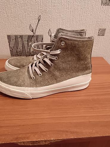 Botinkalar: Yüksək boğazlı yun materialdan idman üslublu ayaqqabı - Model: yüksək — 1