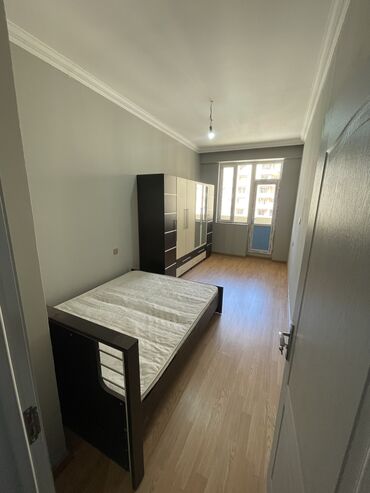 Uzunmüddətli kirayə mənzillər: Saray mtk Yeni temir olub. Ilk defe kirayye verilir. Qaz su isiq wifi — 12