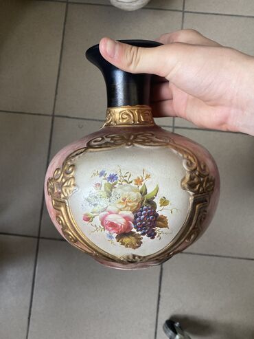 ваза советская: Ваза ссср есть дырка маленькая хорошая ваза
срочненько