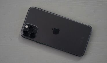 Apple iPhone: IPhone 11 Pro, Б/у, 256 ГБ, Black Titanium, Зарядное устройство, Защитное стекло, Чехол, 76 %