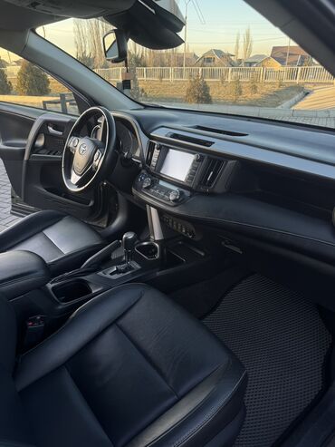 Toyota: Toyota RAV4: 2017 г., 2.5 л, Вариатор, Гибрид, Кроссовер — 12