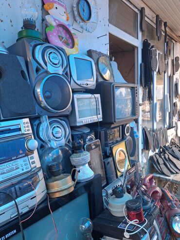 Digər texniki əl alətləri: Qarışıq köhnə əşyalar və alətlər dəsti Məhsulun tərkibi (şəkillərdə — 7