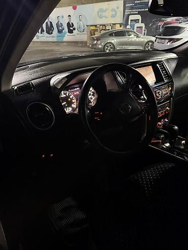 mers 222: Nissan Pathfinder: 2015 г., 3.5 л, Автомат, Бензин, Кроссовер — 7