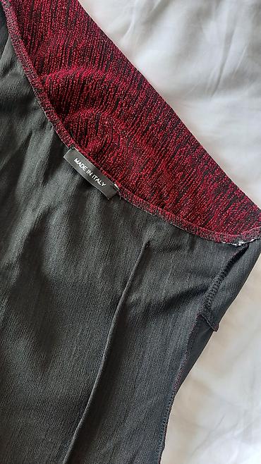 pantalone helanke: Elegantna bordo haljina na jedno rame - Fason: uska silueta do — 4