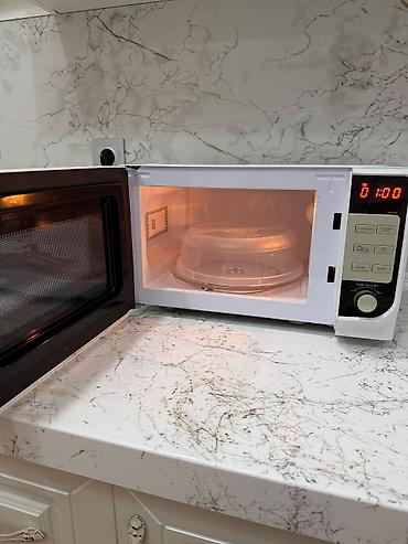 Mətbəx texnikası: Delonghi Sfornatutto mikrodalğalı soba Xüsusiyyətlər: - Rəng: ağ/qara — 2