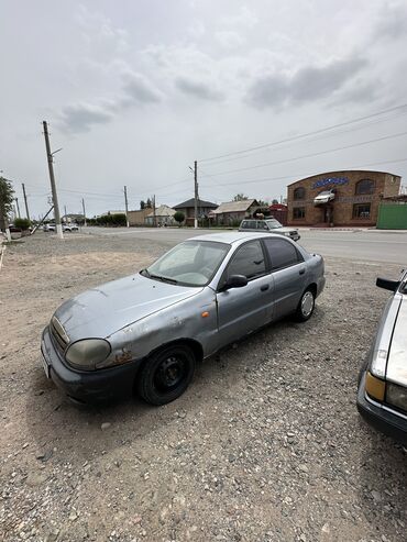 авто тесла: Chevrolet Lanos: 2007 г., 1.5 л, Механика, Бензин, Седан