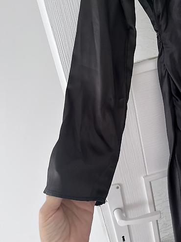 zara web: Crna slip/večernja haljina od satenskog materijala - Boja: crna, sa — 5