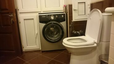 Otaqların uzunmüddətli kirayəsi: Studio tipli, tam mebelləşdirilmiş otaq və mətbəx dəsti. - Otaq — 23