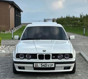 BMW: BMW 525: 2.5 л, Механика, Бензин