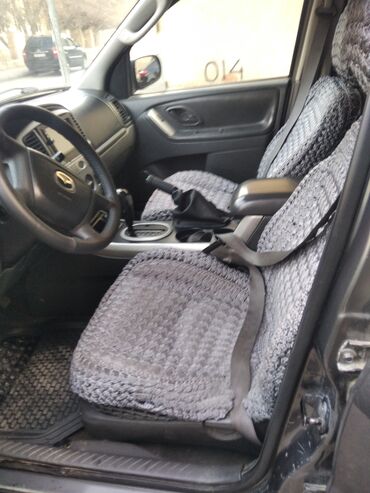 Mazda: Mazda Tribute: 2.3 l | 2004 il Ofrouder/SUV — 11