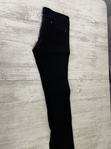 pantalone s: M (EU 38), Normalan struk, Drugi kroj pantalona