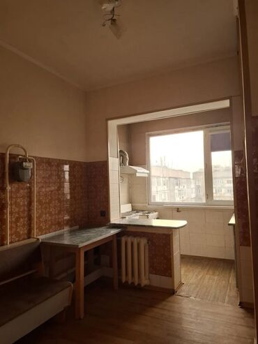 Продажа квартир: 3 комнаты, 61 м², 105 серия, 9 этаж, Старый ремонт