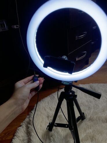 İşıqlandırma: Peşəkar Ring Light (Üç Ayaqlı) • Güclü və bərabər işıqlandırma • 3 — 5