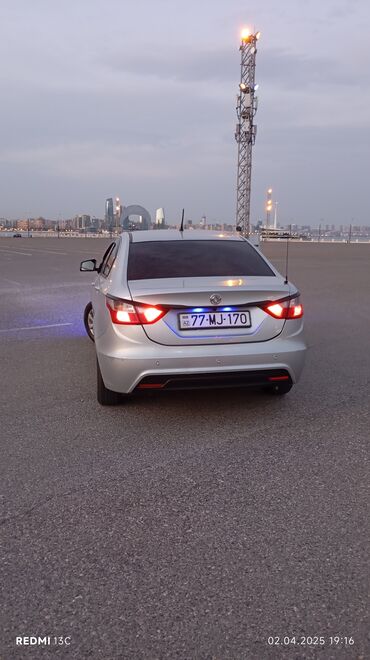 Aksesuarlar və tüninq: Dongfeng : 1.6 l | 2016 il 187000 km Sedan