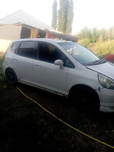 kaiyi e5: Honda Fit: 2002 г., 1.3 л, Автомат, Бензин, Хэтчбэк — 9