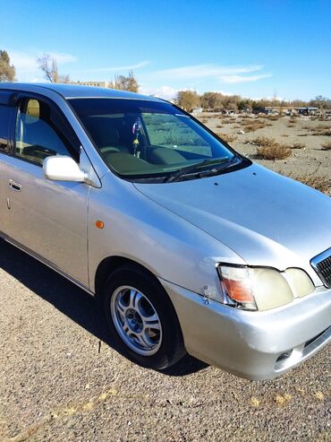 Toyota: Toyota Gaia: 2003 г., 2 л, Автомат, Бензин, Минивэн — 2