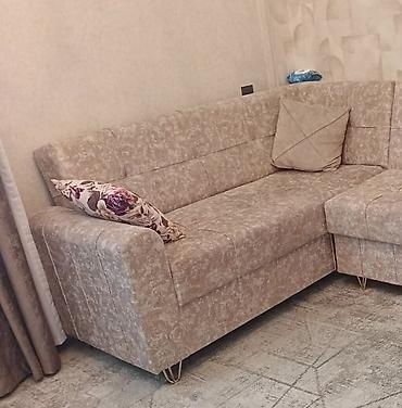 saloglu divan: Təmiz və səliqəli istifadə olunub. Ölçüsü 2 m × 1.70 m. Ünvan — 2