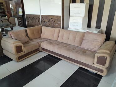 Masa və oturacaq dəstləri: Künc divan