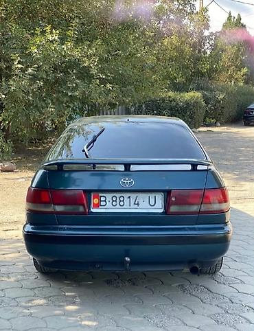 Унаа сатуу: Toyota Carina E: 1995 г., 1.6 л, Кол менен иштөөчү, Бензин, Седан — 3