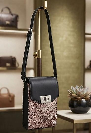 Elegantna ženska torbica preko ramena - Dizajn: kompaktna crossbody