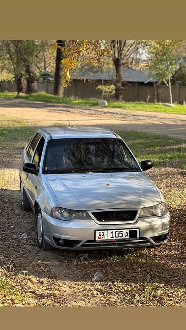 крыло нехсия: Daewoo Nexia: 2011 г., 1.5 л, Механика, Бензин, Седан