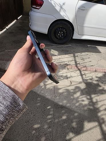 fire maple: IPhone 13, цвет Midnight (тёмно‑синий/чёрный) 128gb. - Дисплей 6.1" — 8