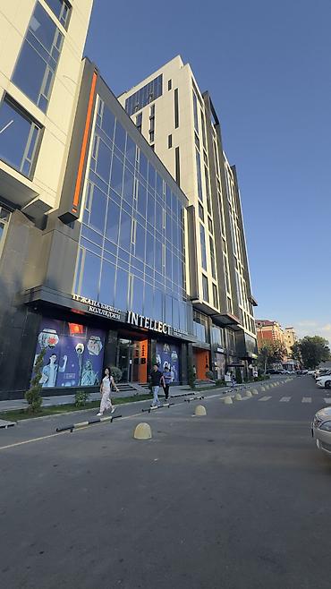 Аренда офисов: Аренда офисов, 90 м², В бизнес центре, 1 линия, С системой безопасности — 3
