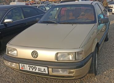 коллектор выпускной: Volkswagen Passat: 1988 г., Механика, Бензин, Седан