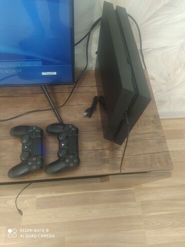 PS4 (Sony Playstation 4): Ps4 Fat 500 yaddaş 31 oyun 2 arginal tər temiz pult təzə alınıb qızma