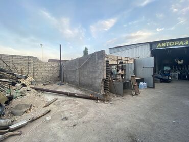 Демонтажные работы: Разбор полов, Снятие потолков, Снос стен | Гипсокартонная стена, Снос перегородки, Снятие старой штукатурки | Зачистка от старых обоев, Сбивка старой штукатурки, Снятие извести | Демонтаж ламината, Демонтаж паркета, Демонтаж линолеума | Крыша из шифера, Металлочерепичная кровля, Мягкая кровля Больше 6 лет опыта — 16