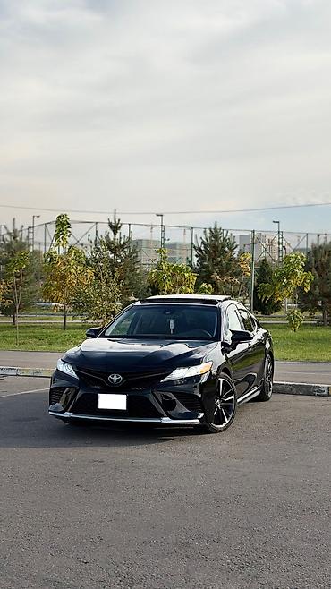 автомобиль джип: Toyota Camry: 2020 г., 2.5 л, Автомат, Бензин, Седан — 1