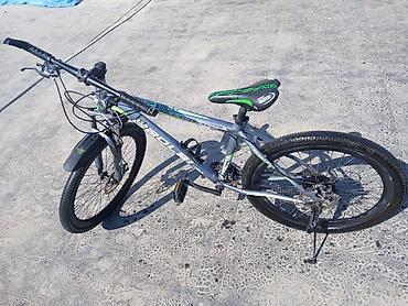 velosipedler: 26lıq velosiped biri 170 azn satılır. Ünvan Nərimanov. Elvin4452 — 2