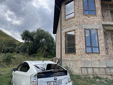 corolla 2018: Toyota Prius: 2011 г., Гибрид, Хэтчбэк — 6
