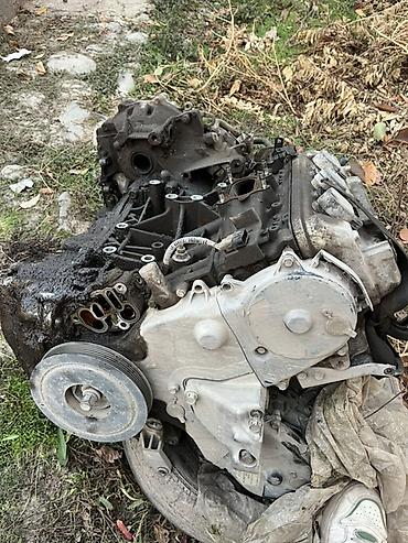Двигатель внутреннего сгорания (ДВС) вместе с коробкой в сборе