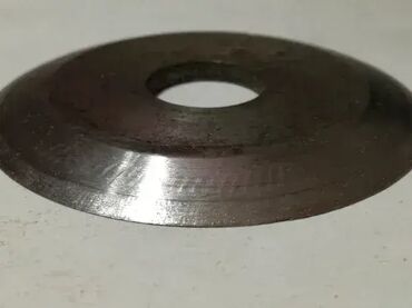 kreveti na razvlacenje kupujemprodajem: Kružni nož Kruzni noz 75mm, debljina 4mm, rupa 20mm Precnik 75mm