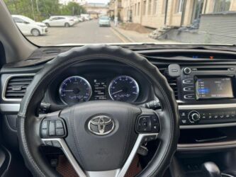 Toyota: Toyota Highlander: 2018 г., 3.5 л, Автомат, Бензин, Внедорожник — 9