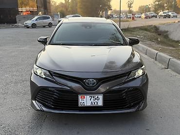 chrysler pacifica: Toyota Camry: 2020 г., 2.5 л, Вариатор, Гибрид, Седан — 1