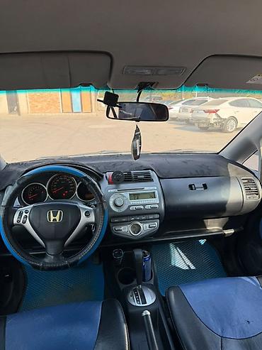 скупка фит: Honda Fit: 2007 г., 1.3 л, Автомат, Бензин, Хэтчбэк — 4