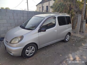 Toyota: Toyota Funcargo: 2000 г., 1.3 л, Автомат, Бензин, Хэтчбэк