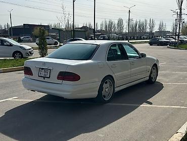 Mercedes-Benz: Mercedes-Benz E-Class: 2002 г., 5 л, Типтроник, Бензин, Седан at lalafo.kg — 4 Mercedes-Benz: Mercedes-Benz E-Class: 2002 г., 5 л, Типтроник, Бензин, Седан — 4