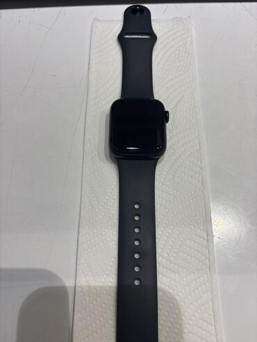 Smart saatlar: İşlənmiş, Smart saat, Apple, Sensor ekran, rəng - Qara