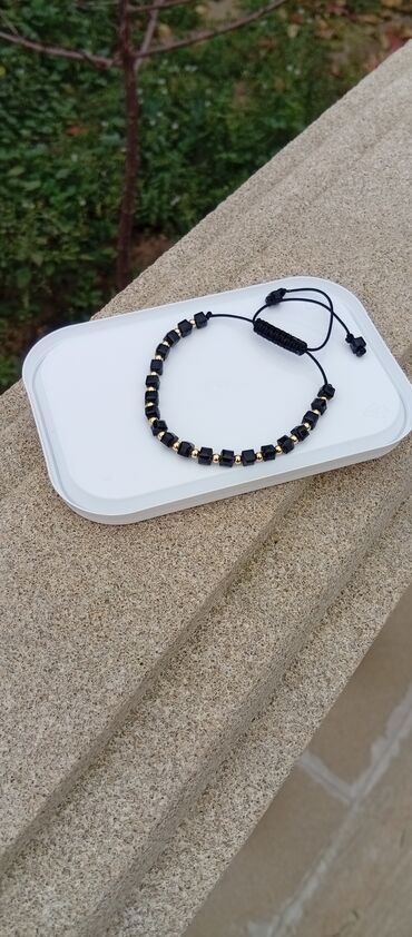 Bilərziklər: Bilərzik — 8